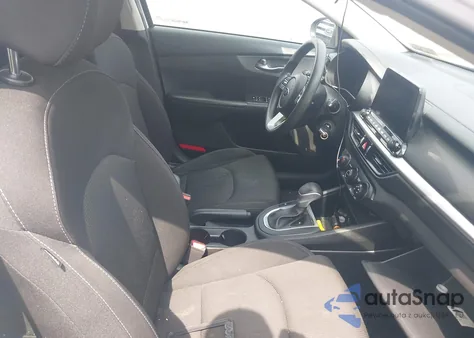 2021 Kia Forte Lxs из США, поврежденный, VIN 3KPF24AD8ME405694